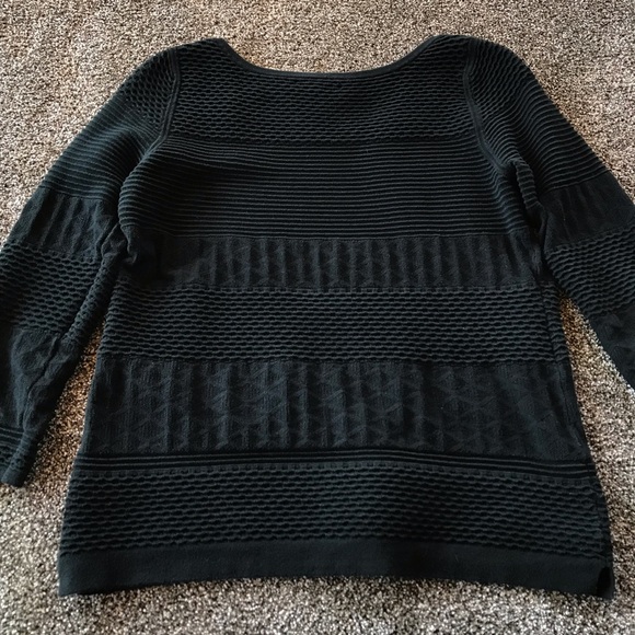 Banana Republic Black 3/4 Sleeve Textured Pattern Sweater - Picture 2 of 5